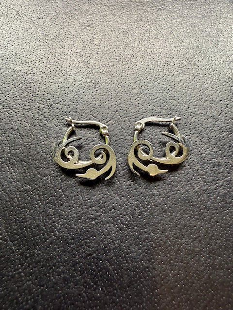 Cyb3rw3nch Cancer Zodiac Hoops